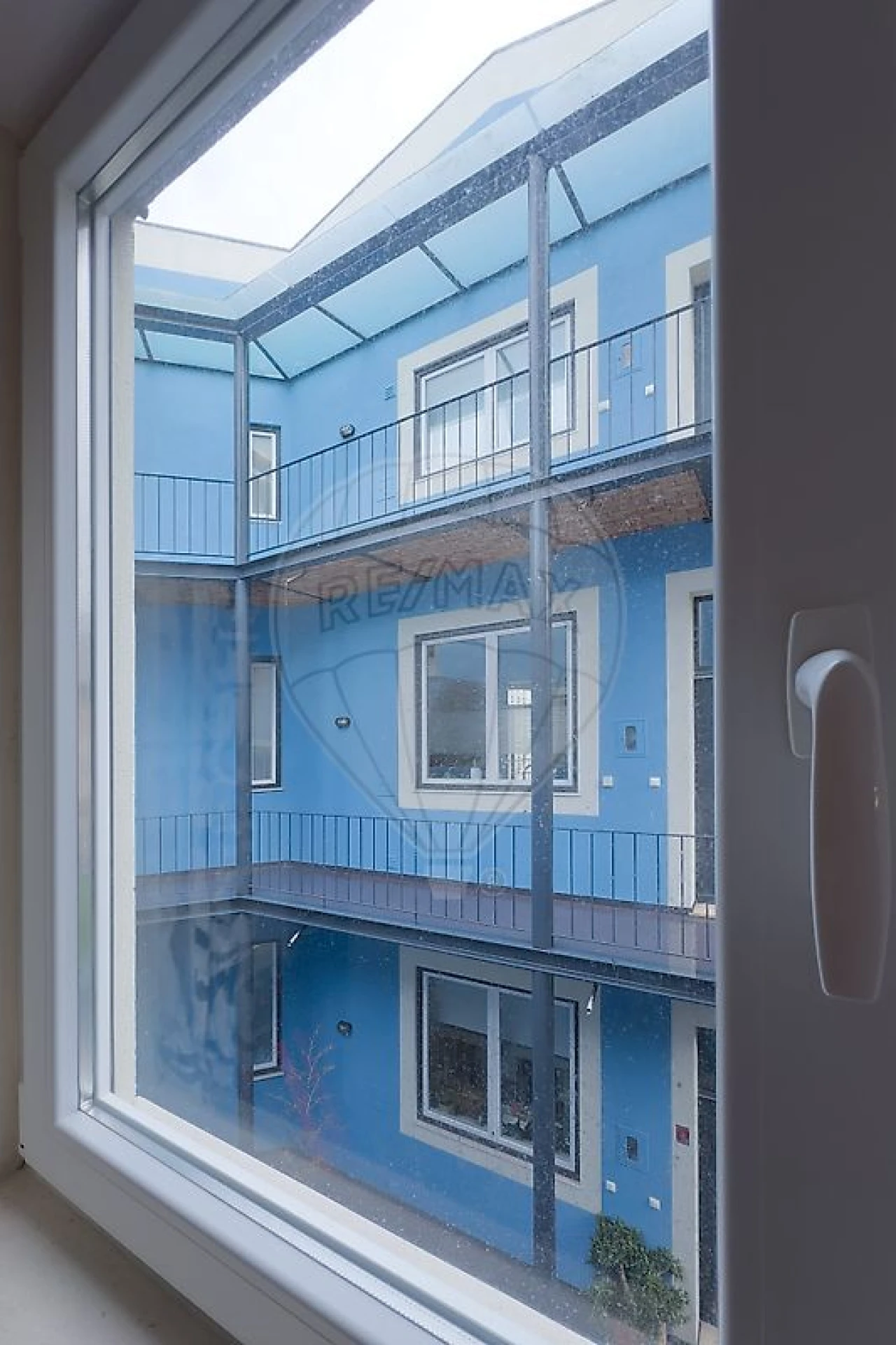 Apartamento T1 para Arrendamento em Beato Foto 17