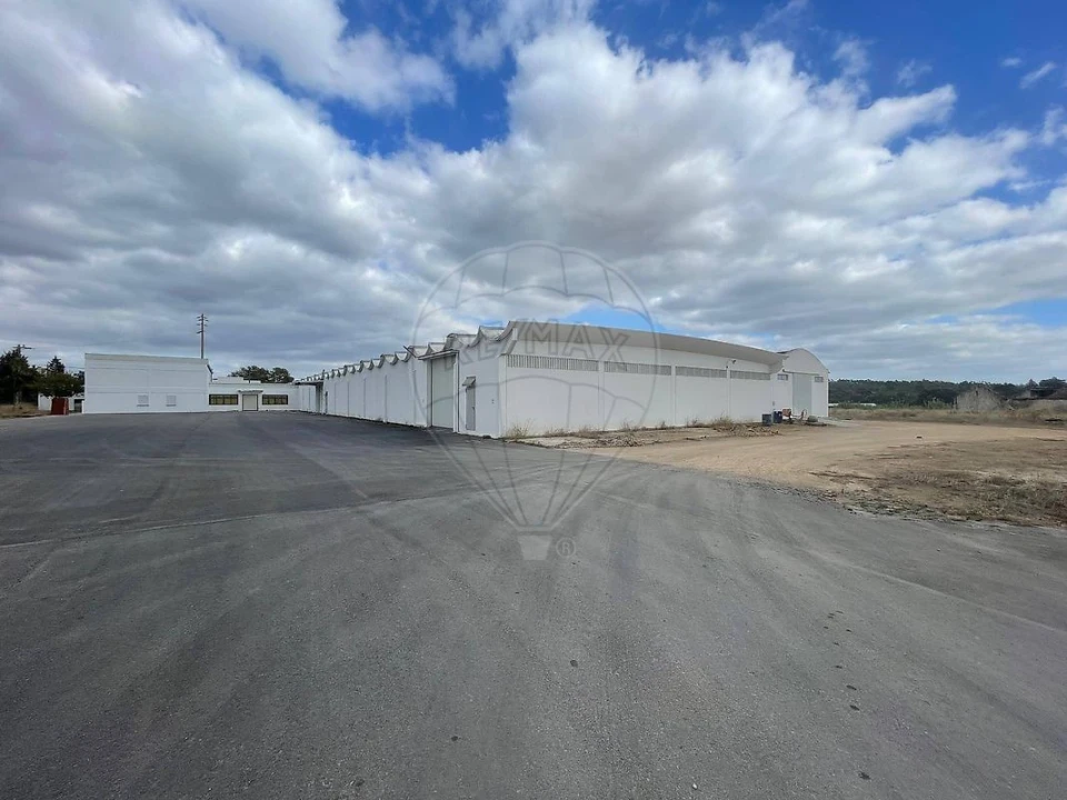 Armazém para Arrendamento em Alenquer (Santo Estêvão e Triana) Foto 8