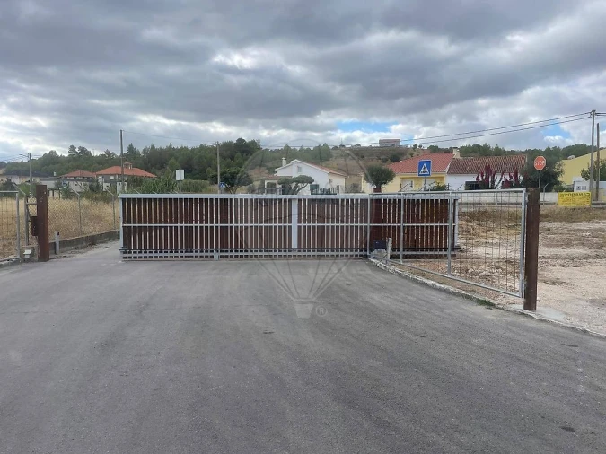 Armazém para Arrendamento em Alenquer (Santo Estêvão e Triana) Foto 2