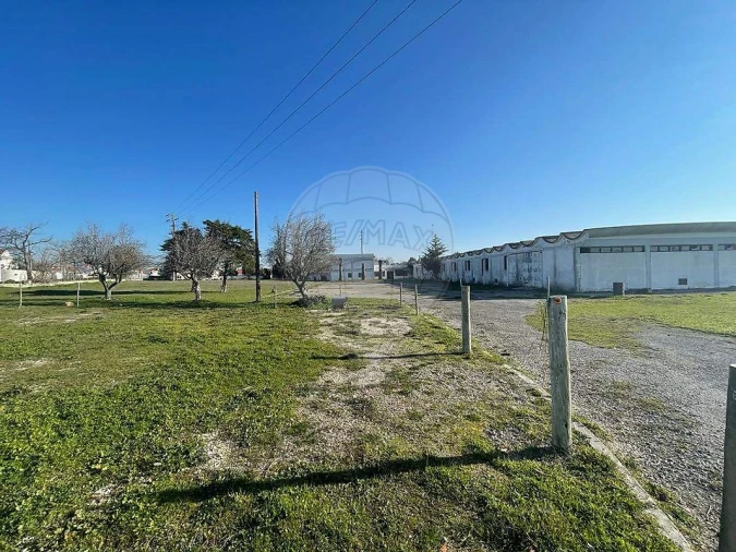 Armazém para Arrendamento em Alenquer (Santo Estêvão e Triana) Foto 2