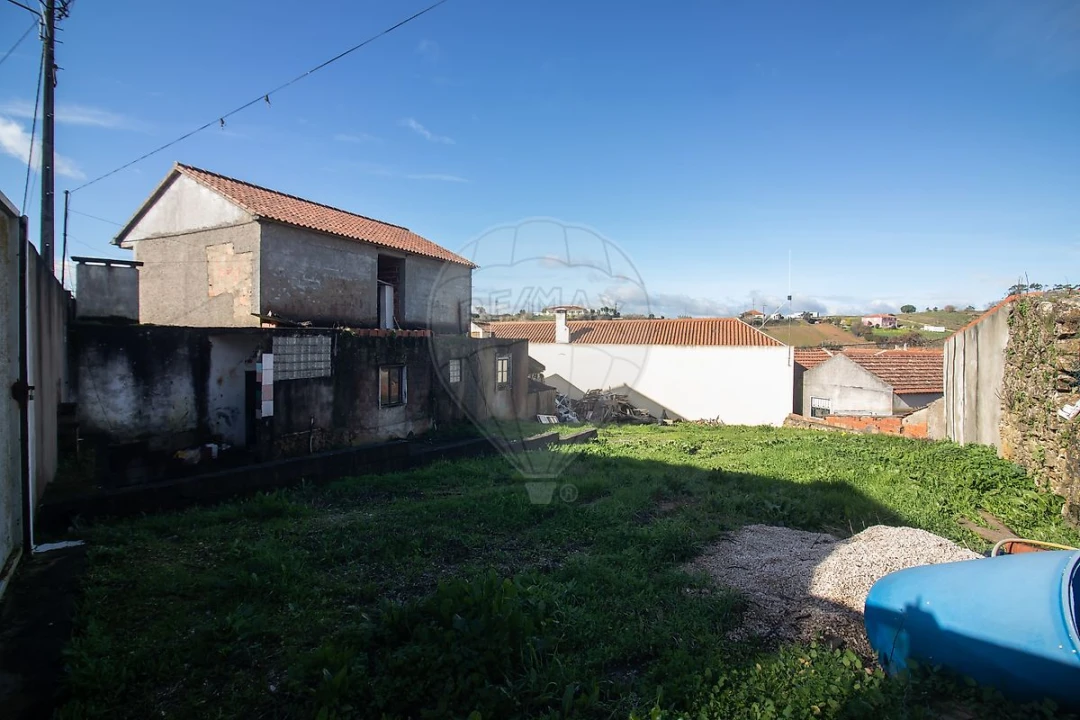 Moradia T3 para Venda em Santo Quintino Foto 18