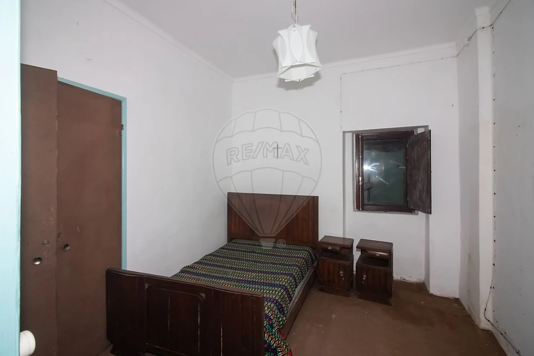 Moradia T3 para Venda em Santo Quintino Foto 9