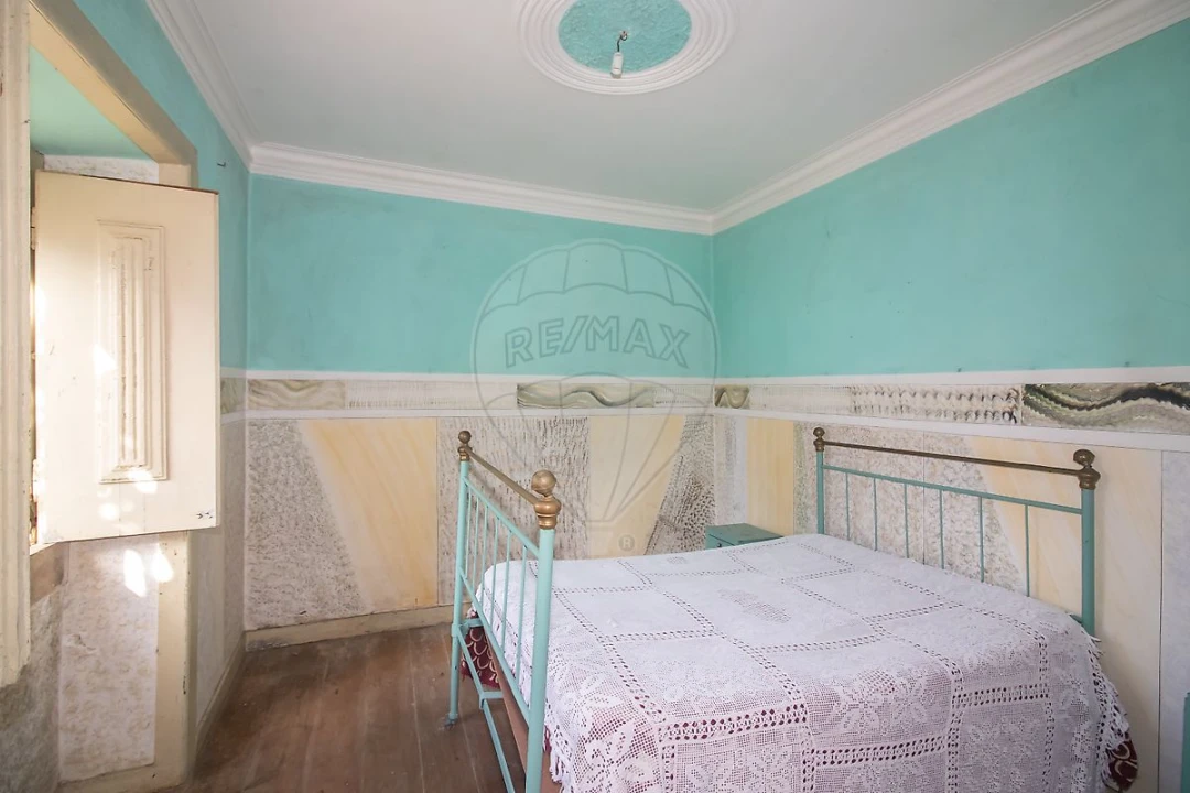 Moradia T3 para Venda em Santo Quintino Foto 5