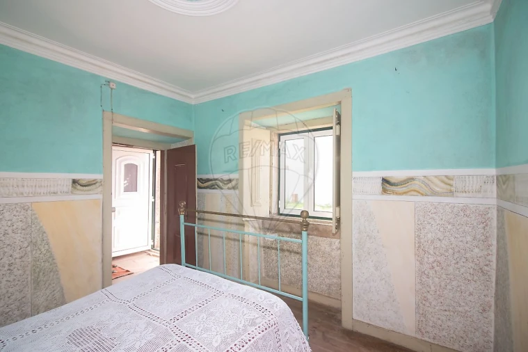 Moradia T3 para Venda em Santo Quintino Foto 6