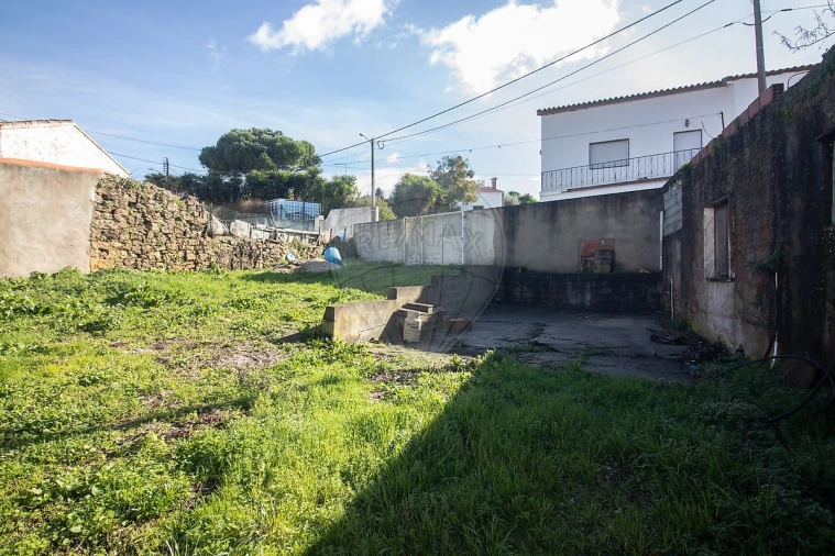 Moradia T3 para Venda em Santo Quintino Foto 22