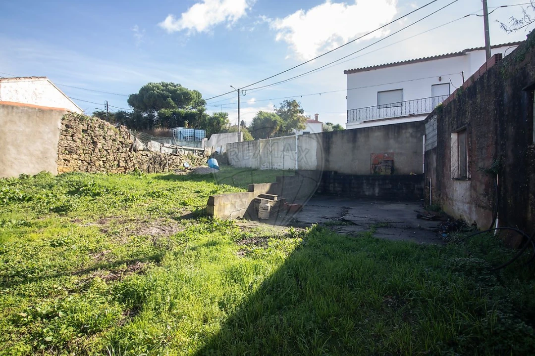 Moradia T3 para Venda em Santo Quintino Foto 22