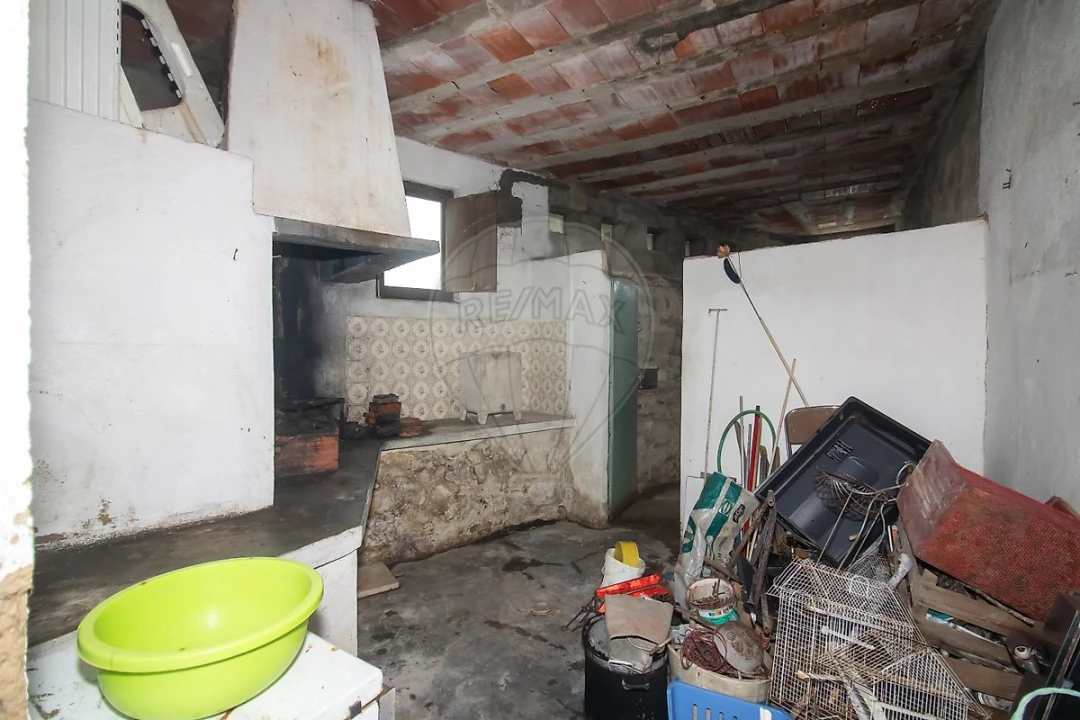 Moradia T3 para Venda em Santo Quintino Foto 16