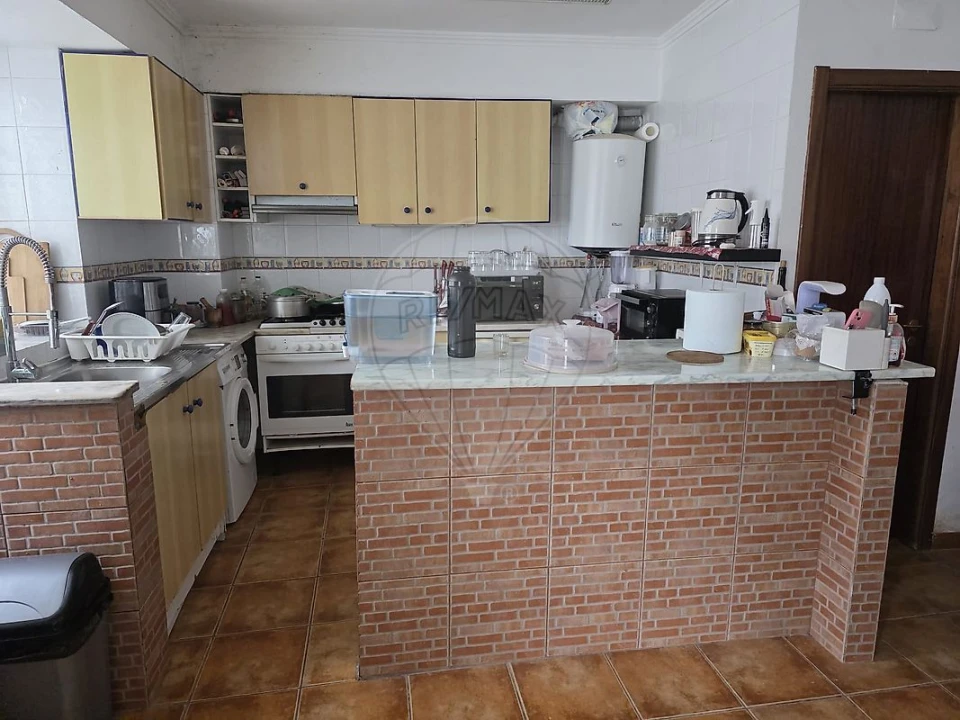 Moradia T3 para Venda em Arruda dos Vinhos Foto 3