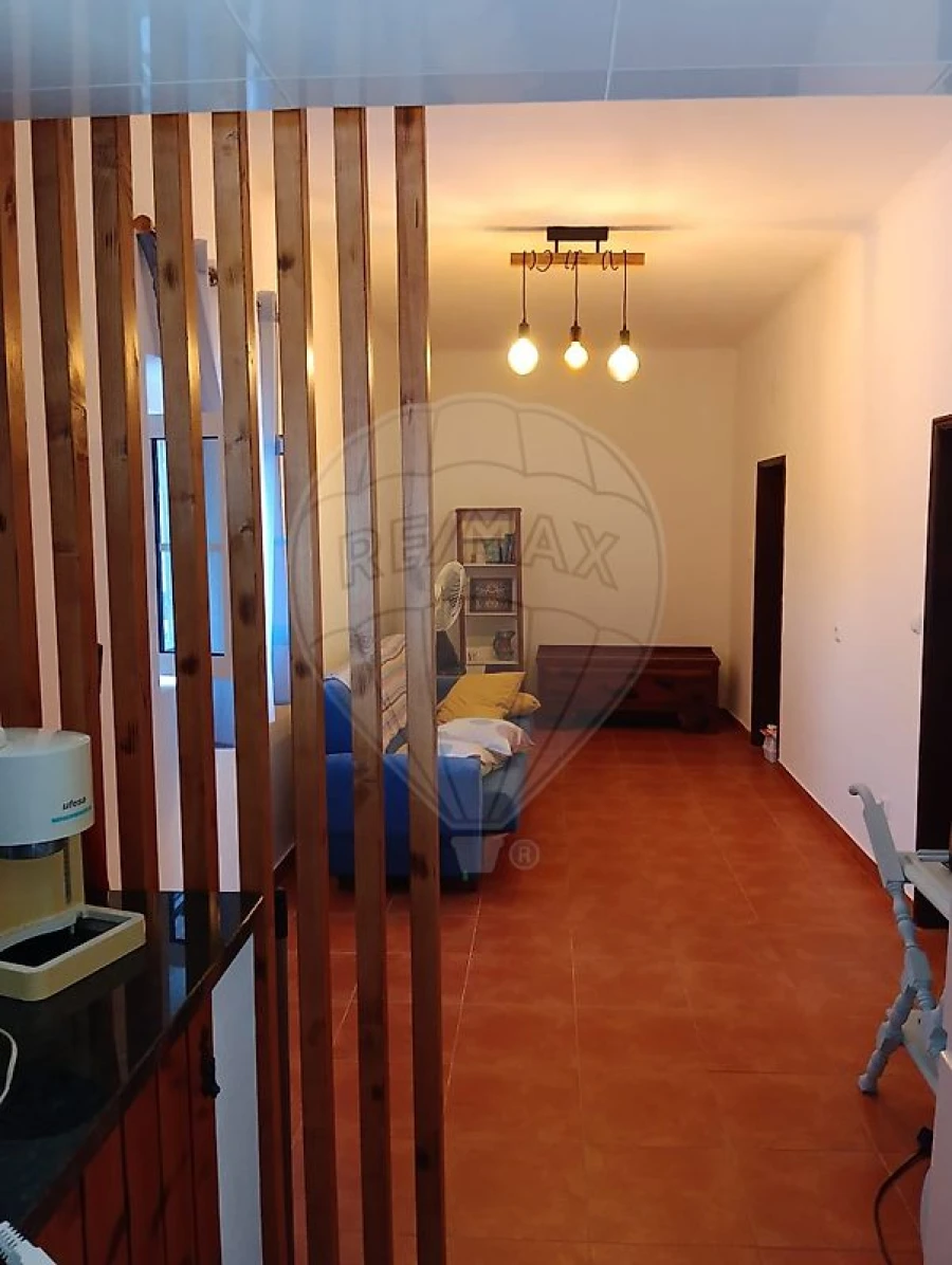 Moradia T2 para Venda em Santa Maria do Castelo e Santiago e Santa Susana Foto 11