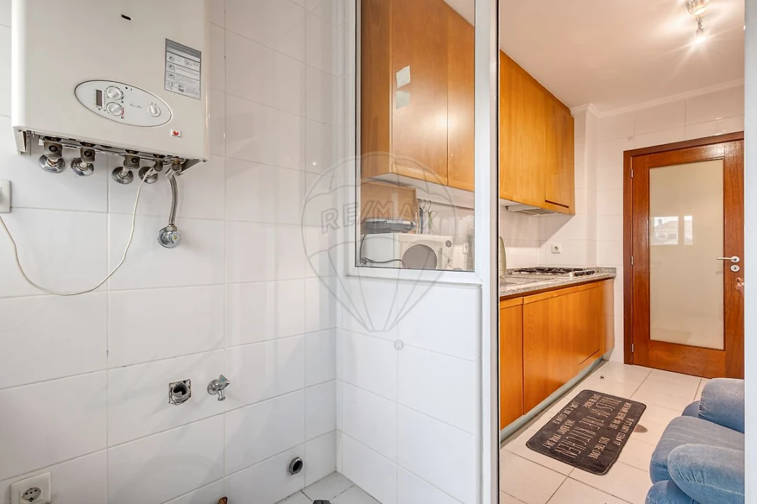 Apartamento T2 para Arrendamento em Paranhos Foto 13