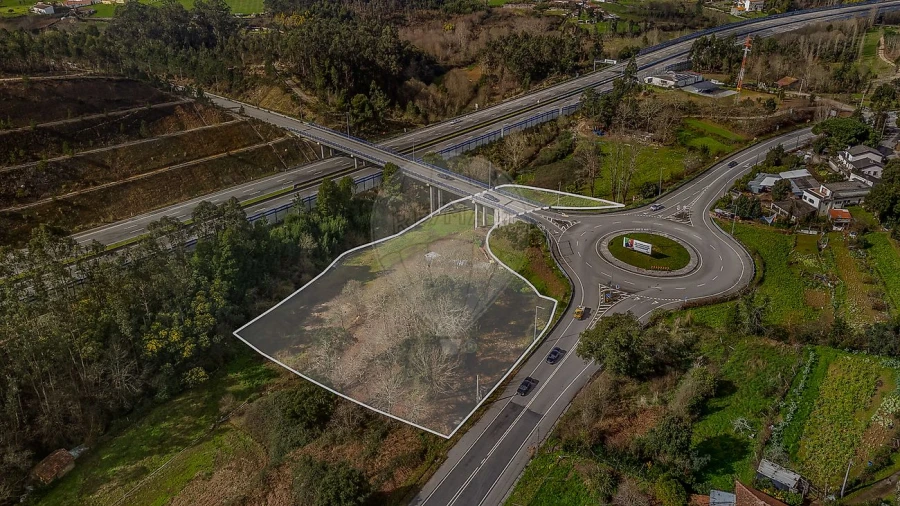 Terreno para Venda em Sandim, Olival, Lever e Crestuma Foto 1