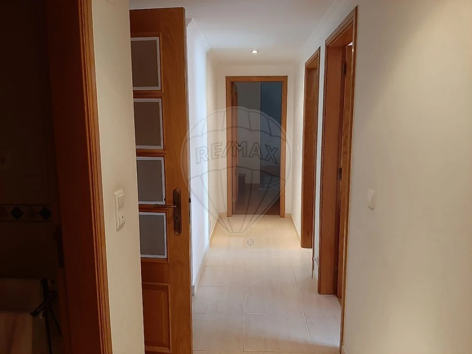 Apartamento T4 para Venda em Póvoa de Santa Iria e Forte da Casa Foto 5