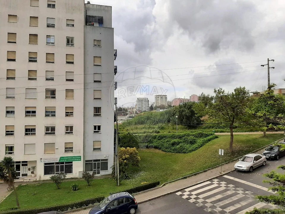 Apartamento T4 para Venda em Póvoa de Santa Iria e Forte da Casa Foto 38