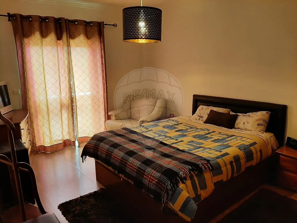 Apartamento T4 para Venda em Póvoa de Santa Iria e Forte da Casa Foto 13