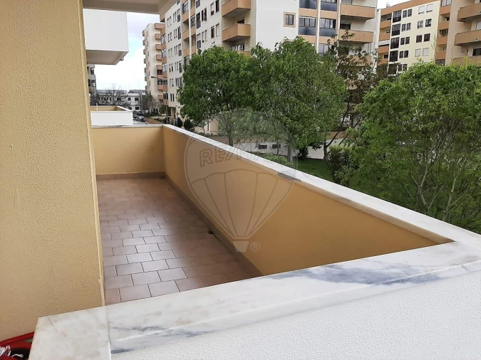 Apartamento T4 para Venda em Póvoa de Santa Iria e Forte da Casa Foto 21