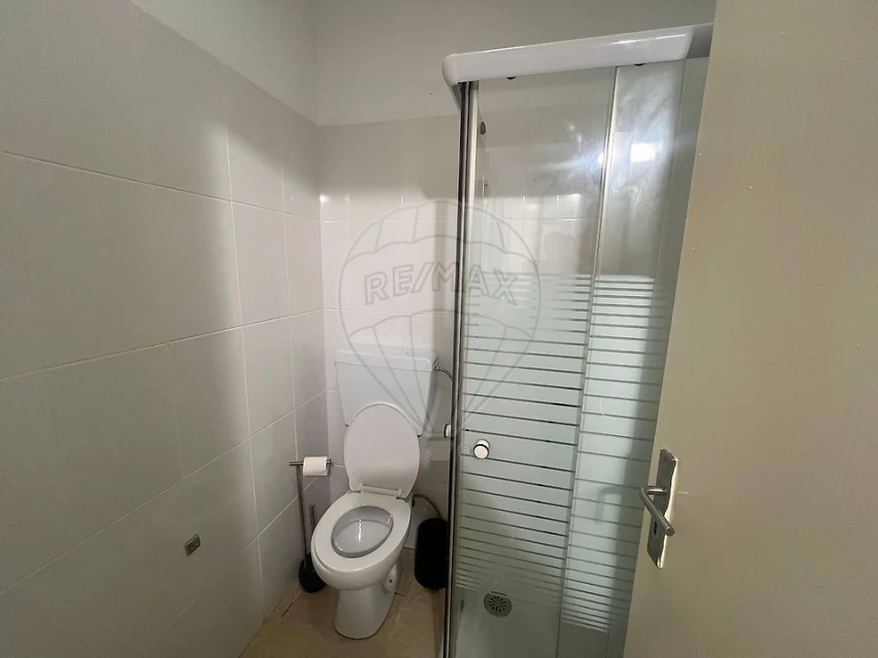 Loja para Venda em Espinho Foto 13