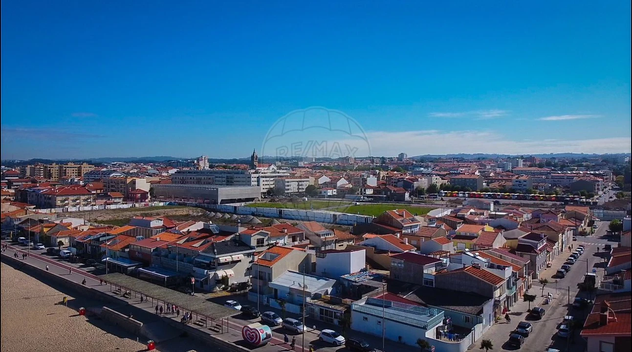 Loja para Venda em Espinho Foto 17