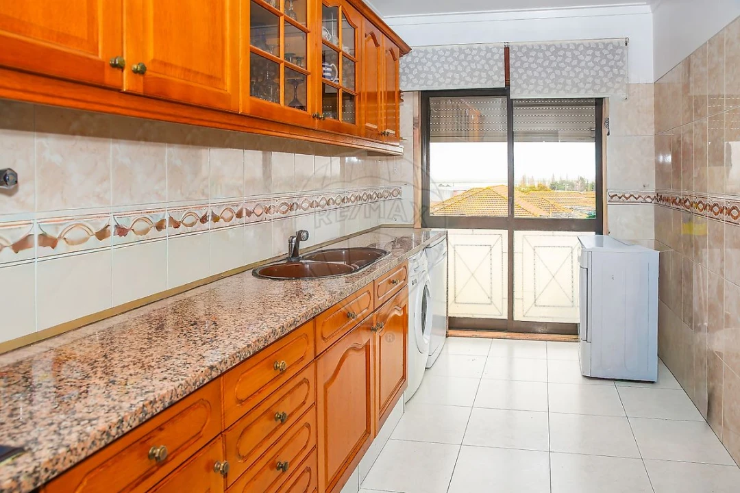 Apartamento T2 para Venda em Alverca do Ribatejo e Sobralinho Foto 7