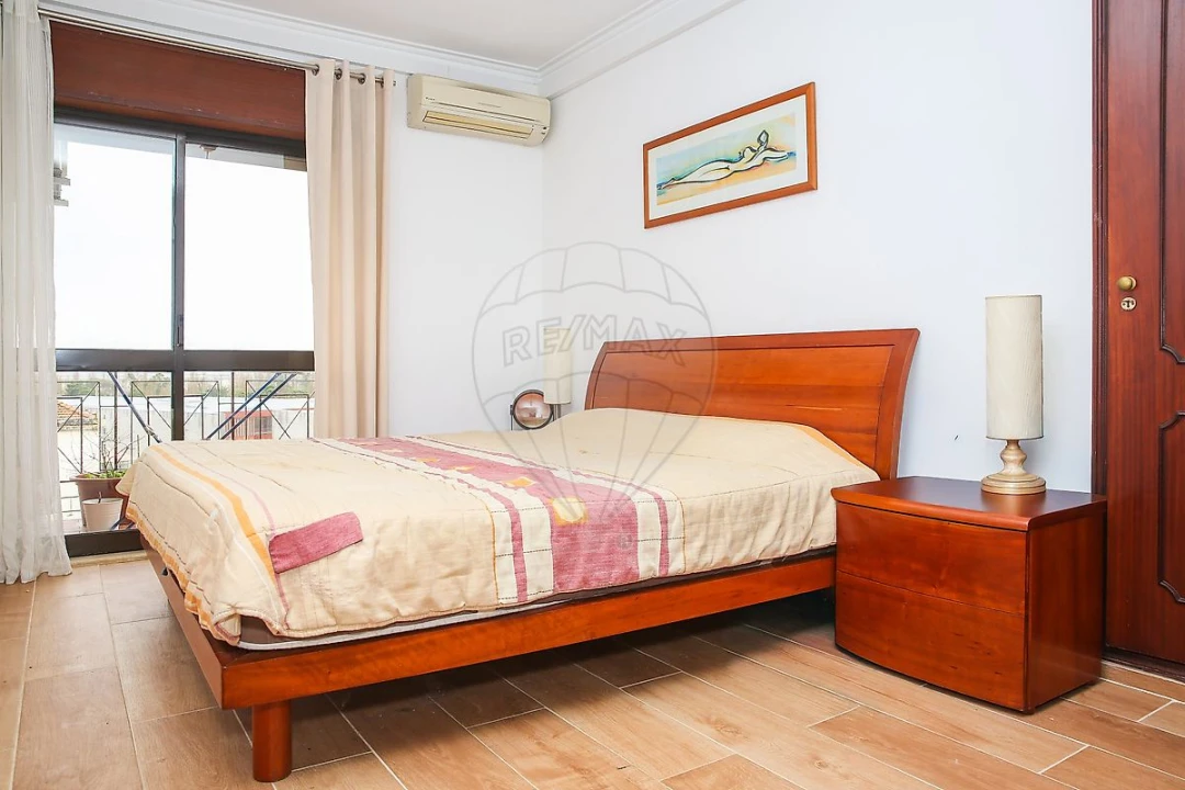 Apartamento T2 para Venda em Alverca do Ribatejo e Sobralinho Foto 12