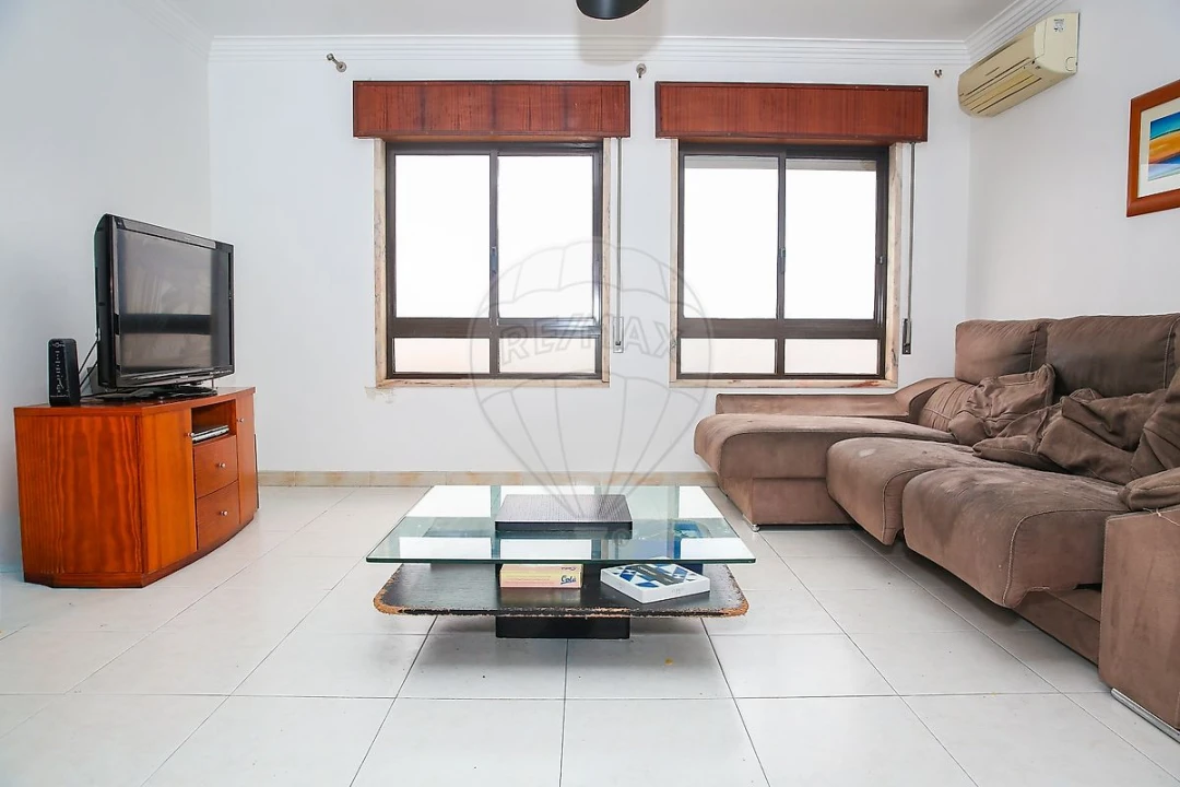 Apartamento T2 para Venda em Alverca do Ribatejo e Sobralinho Foto 4