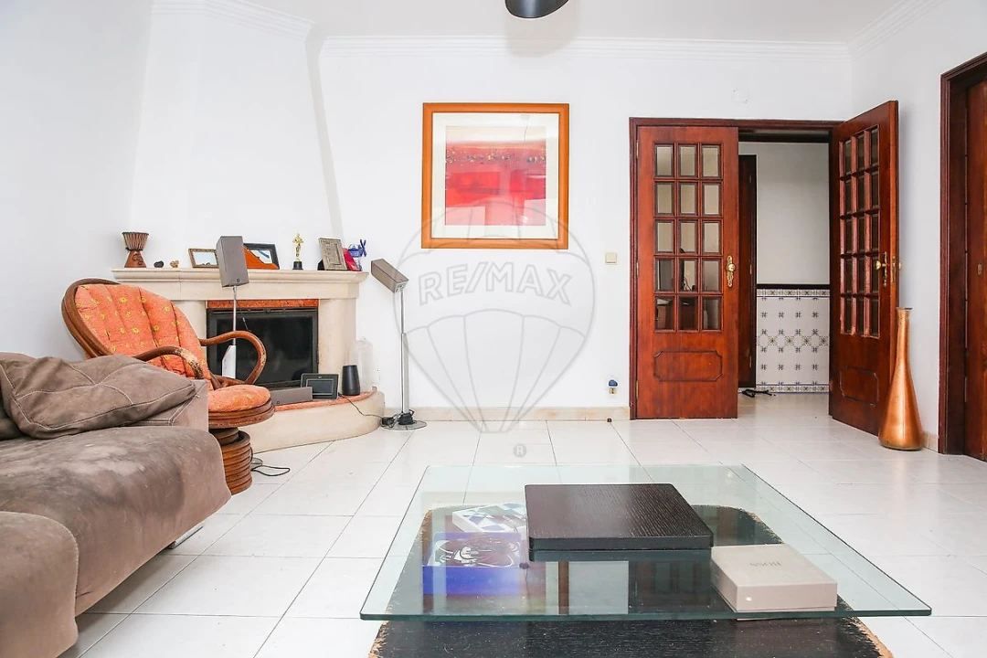 Apartamento T2 para Venda em Alverca do Ribatejo e Sobralinho Foto 5