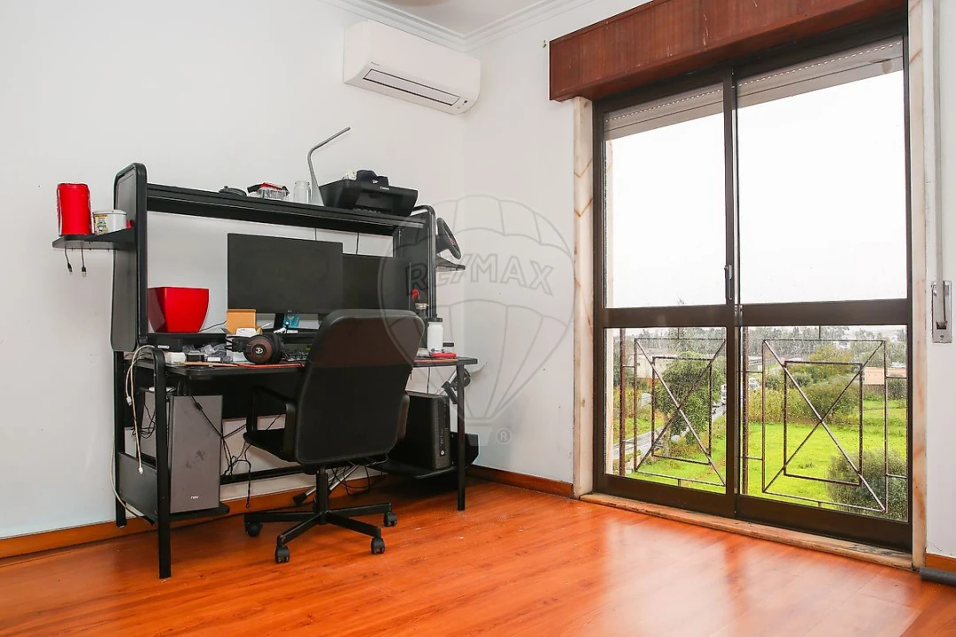 Apartamento T2 para Venda em Alverca do Ribatejo e Sobralinho Foto 15