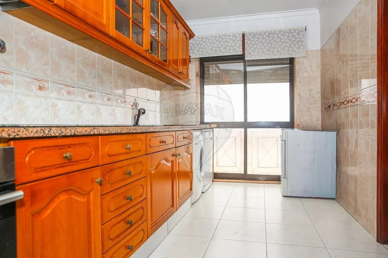 Apartamento T2 para Venda em Alverca do Ribatejo e Sobralinho Foto 9