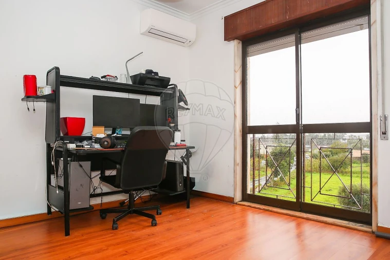 Apartamento T2 para Venda em Alverca do Ribatejo e Sobralinho Foto 15