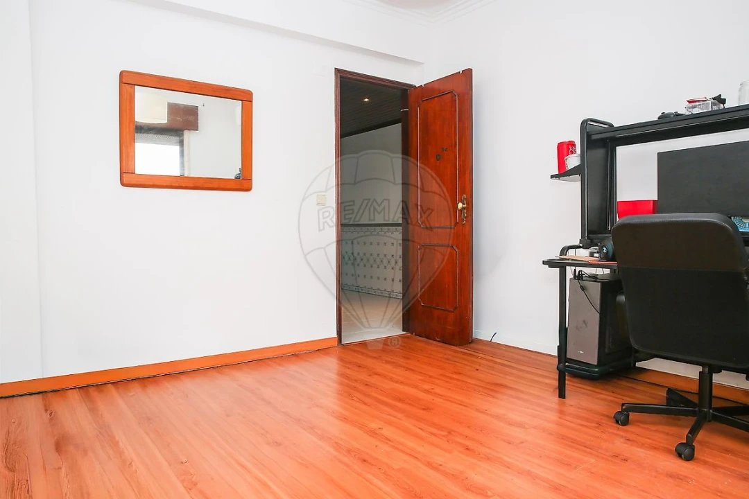 Apartamento T2 para Venda em Alverca do Ribatejo e Sobralinho Foto 16