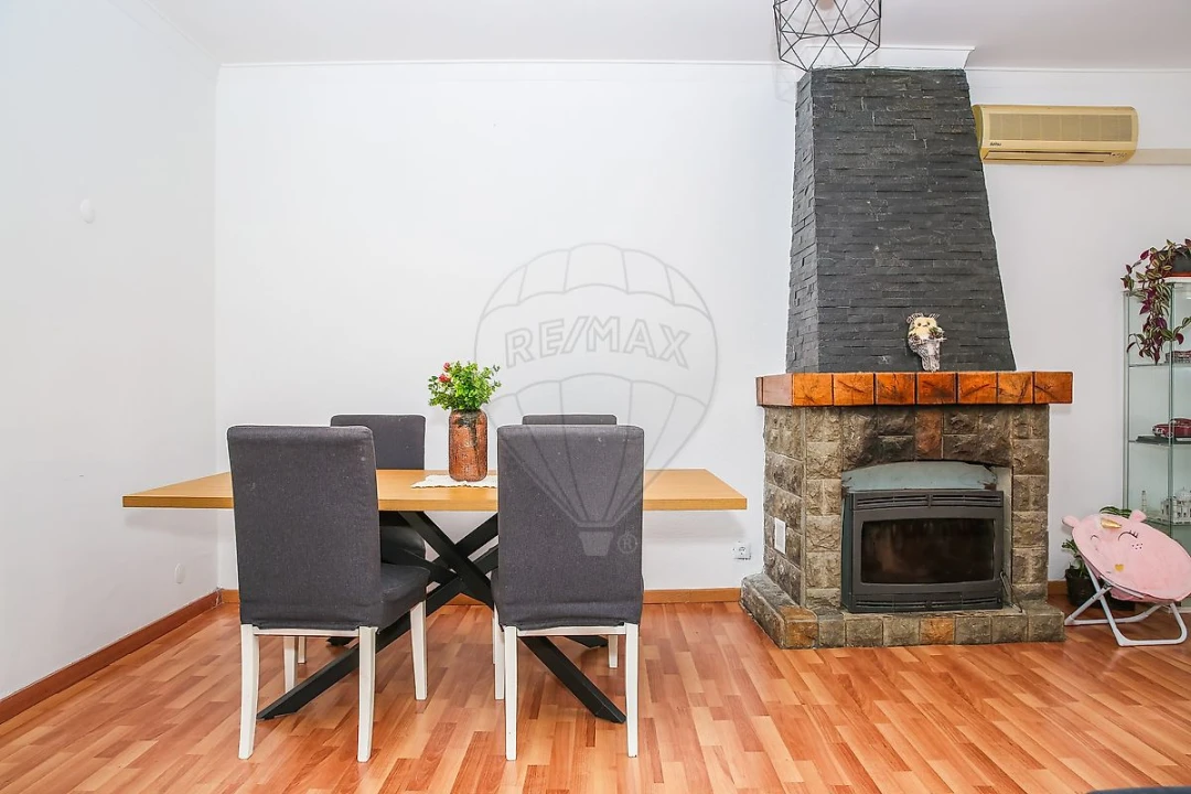 Apartamento T3 para Venda em Azambuja Foto 10