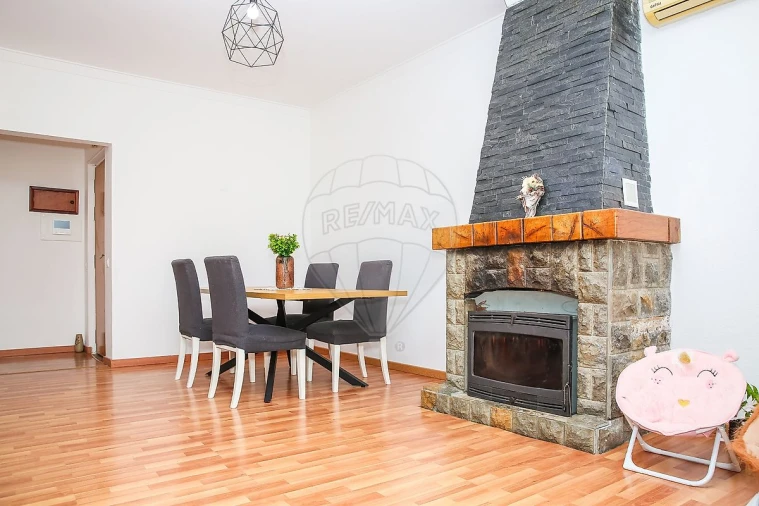 Apartamento T3 para Venda em Azambuja Foto 9