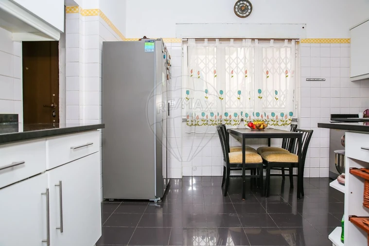 Apartamento T3 para Venda em Azambuja Foto 14