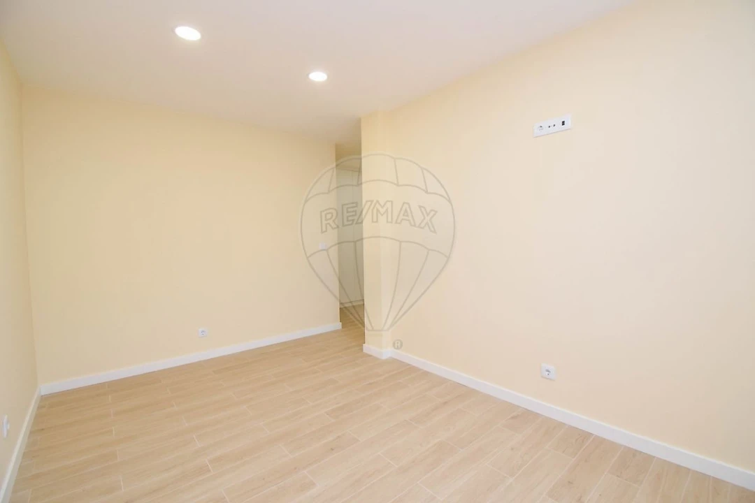 Moradia T3 para Venda em Santa Maria e São Miguel, São Martinho, São Pedro Penaferrim Foto 19