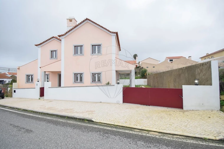 Moradia T3 para Venda em Santa Maria e São Miguel, São Martinho, São Pedro Penaferrim Foto 2