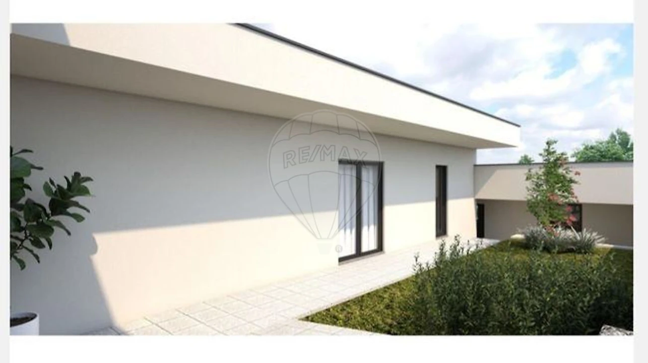 Moradia T3 para Venda em Duas Igrejas Foto 3