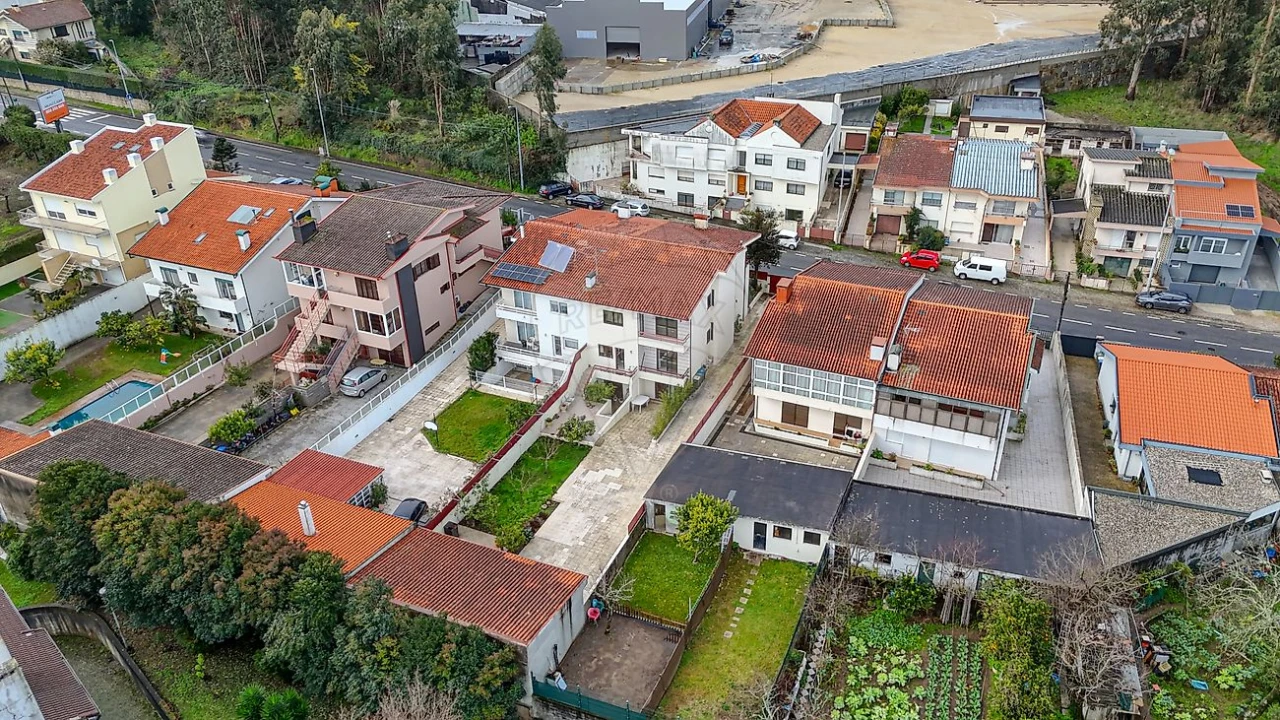 Moradia T4 para Venda em Cidade da Maia Foto 33