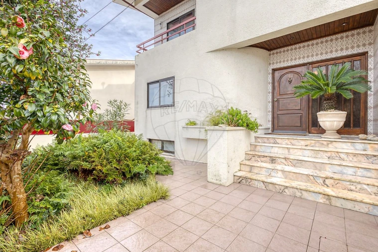 Moradia T4 para Venda em Cidade da Maia Foto 25