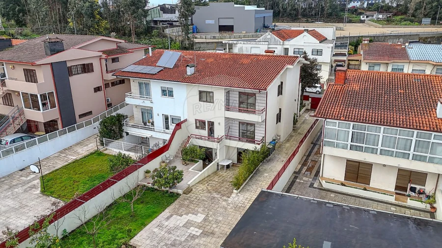 Moradia T4 para Venda em Cidade da Maia Foto 35