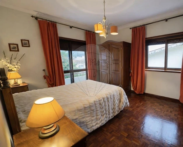 Moradia T4 para Venda em Castêlo da Maia Foto 11