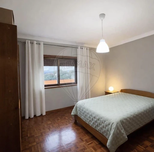 Moradia T4 para Venda em Castêlo da Maia Foto 8