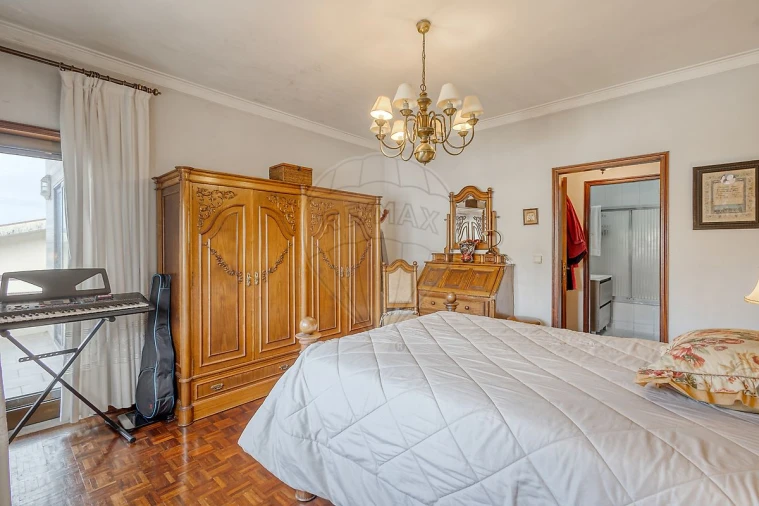 Moradia T4 para Venda em Cidade da Maia Foto 45