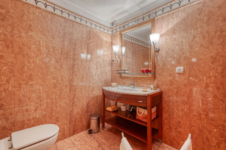 Moradia T4 para Venda em Cidade da Maia Foto 32