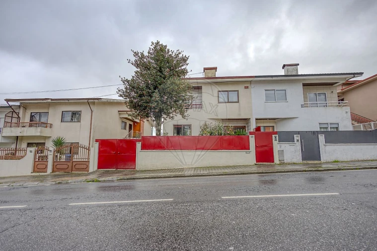 Moradia T4 para Venda em Cidade da Maia Foto 38