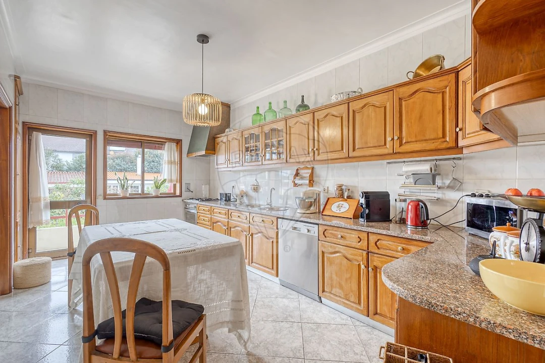 Moradia T4 para Venda em Cidade da Maia Foto 2