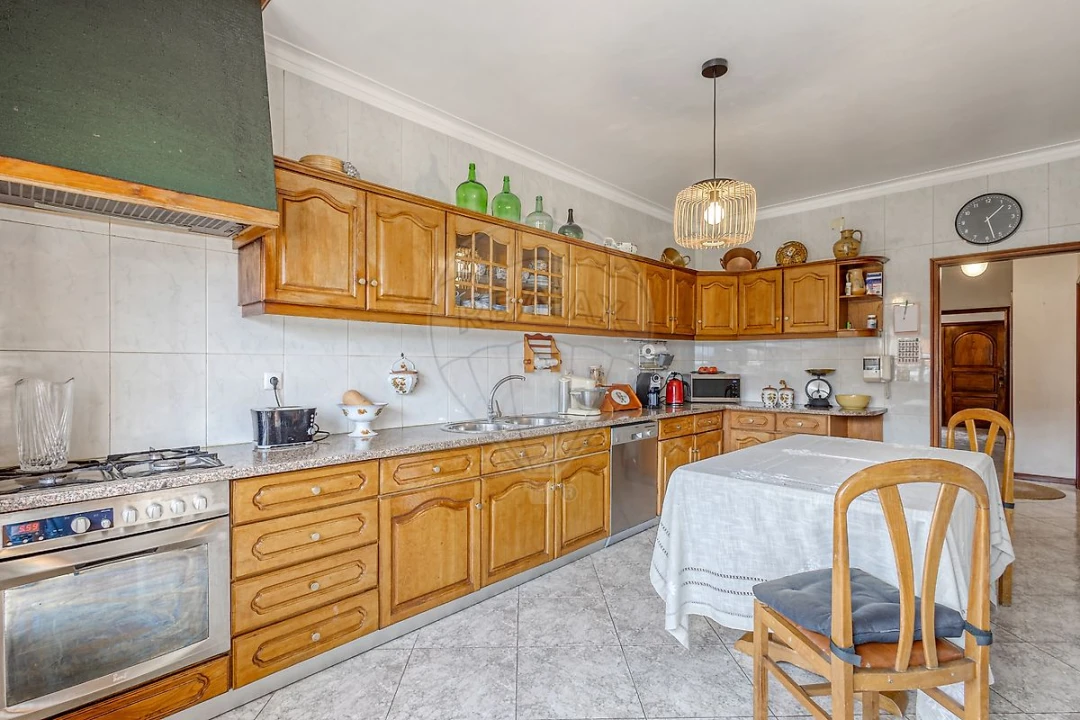 Moradia T4 para Venda em Cidade da Maia Foto 7