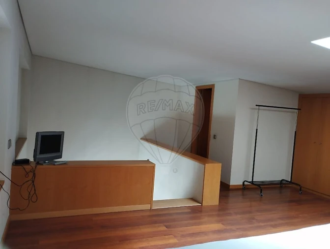 Apartamento T1 para Arrendamento em São Mamede de Infesta e Senhora da Hora Foto 18