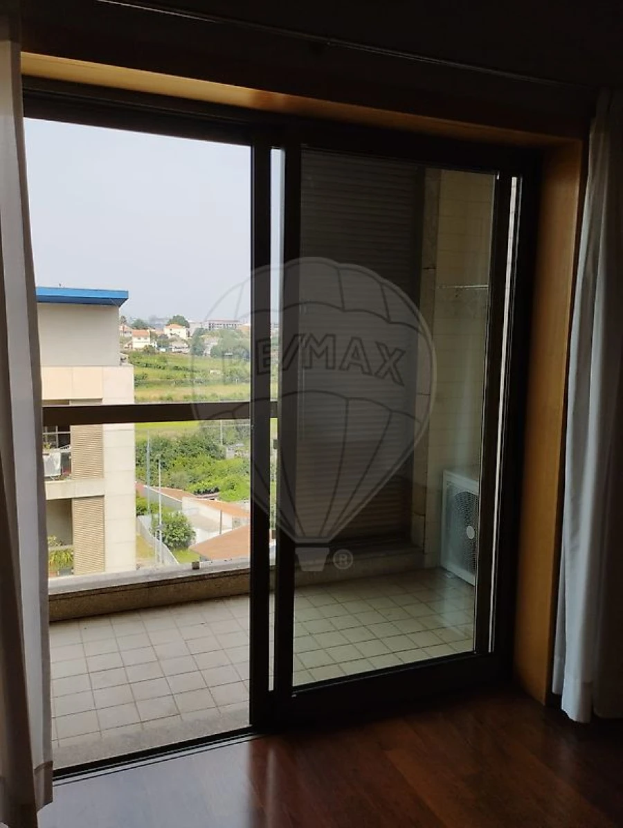 Apartamento T1 para Arrendamento em São Mamede de Infesta e Senhora da Hora Foto 20