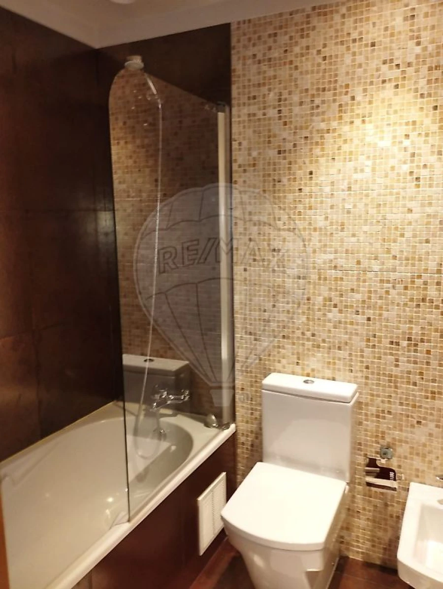 Apartamento T1 para Arrendamento em São Mamede de Infesta e Senhora da Hora Foto 13