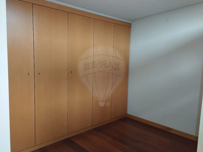 Apartamento T1 para Arrendamento em São Mamede de Infesta e Senhora da Hora Foto 16