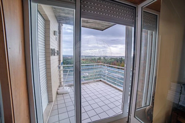 Apartamento T3 para Venda em Moreira Foto 2
